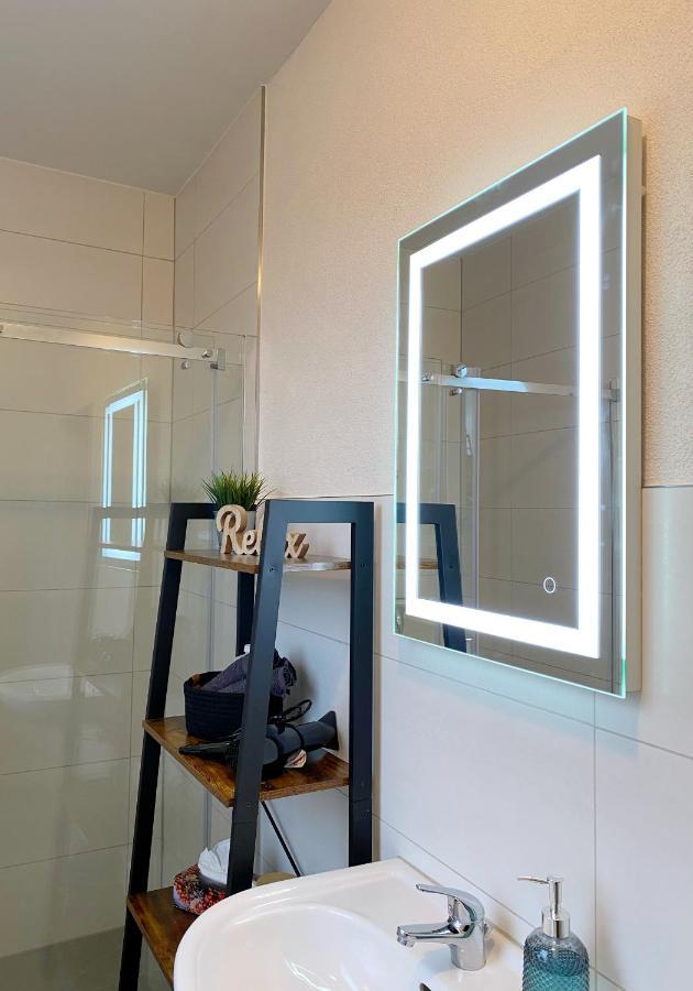 Elbnahe Ferienwohnung Mit 2 Schlafzimmern Coswig  Zewnętrze zdjęcie